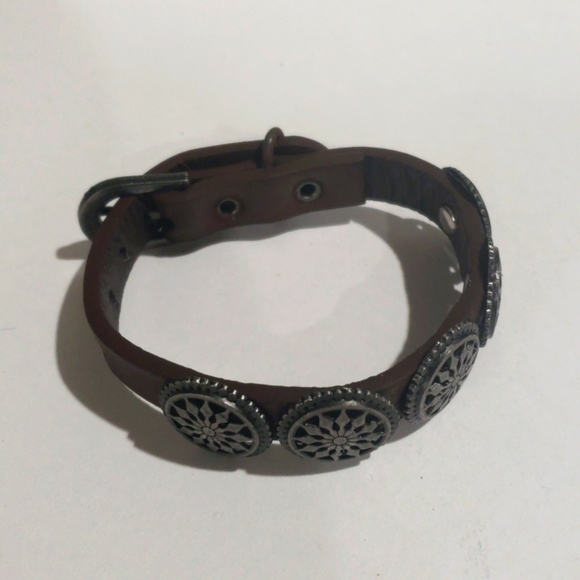 Brown Leather Bracelet with Ornate Silver Medallions – Adjustable Unisex Boho - Picture 6 of 9